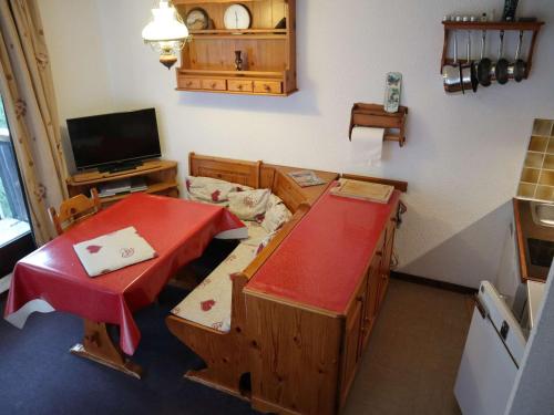 Studio Familial 6 Pers. - Balcon Sud, Accès Pistes, Proche Commerces - FR-1-322-545