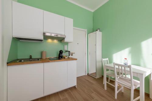 Umbria Design Studio Suite - B Home