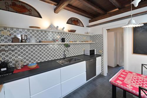 Domus Greci Piazza di Spagna