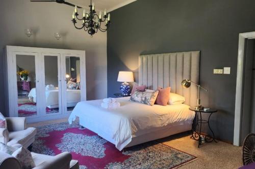 Una cama o camas en una habitación de PicardiPlace
