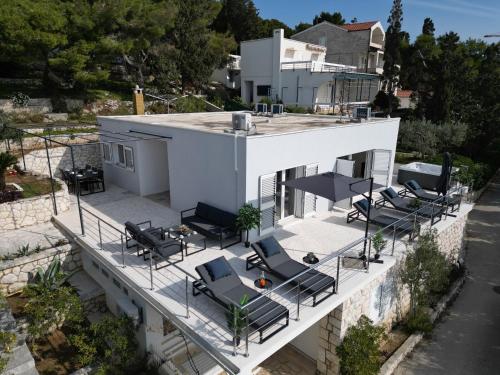 Hvar Dream View Penthouse with Hot Tub