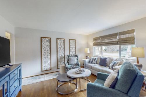 Gallery image of Coastal Holly Retreat in Holly Hill