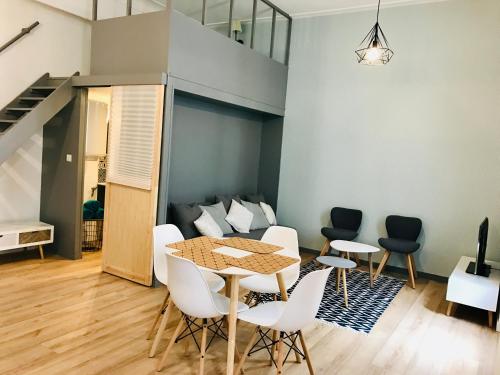 Best location near Place Graslin, elephant - up to 4 people - City Nantes