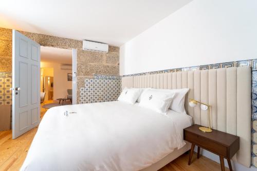 LP Heritage Family Apartment next to Braga Cathedral by Sé Apartamentos