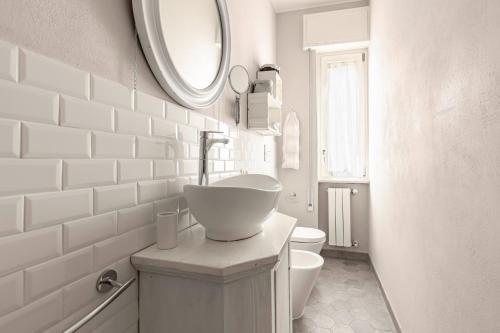 Koupelna v ubytování Lido Camaiore Roomy Apartment for 7!