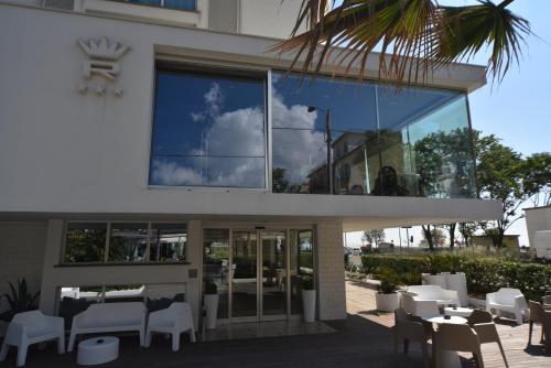 Εστιατόριο ή άλλο μέρος για φαγητό στο Hotel Regina Fronte Mare
