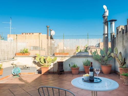 Central Rome Terrace Apartment
