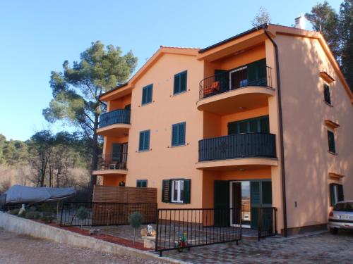 Apartment Mijos