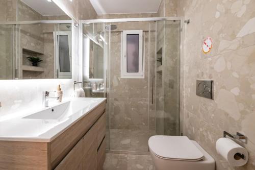 Quiet Apartment with a Garden at Exarcheia