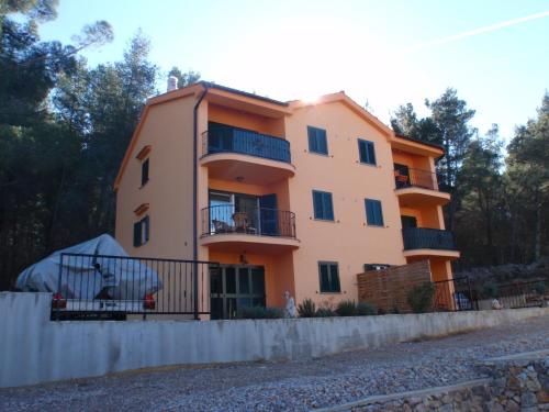 Apartment Mijos – Photos 3