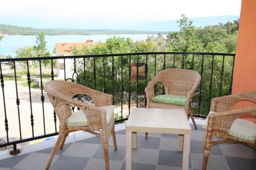 Apartment Mijos – Photos 2