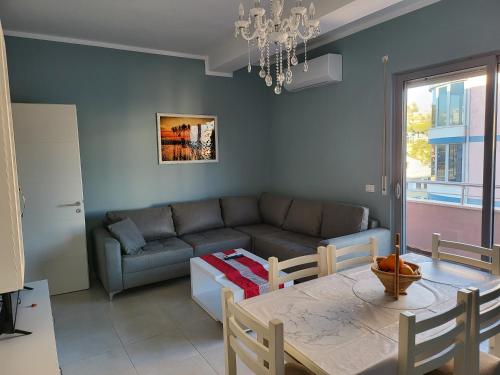 Zona d'estar a Ewa Apartment