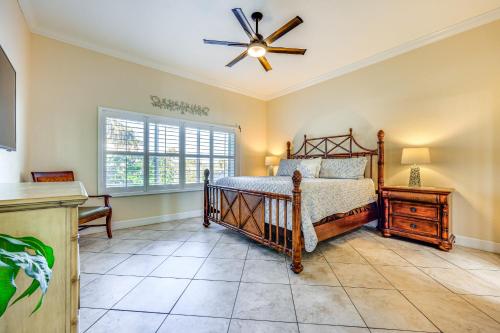 Postel nebo postele na pokoji v ubytování Oceanfront Oasis in Flagler Beach with Views!