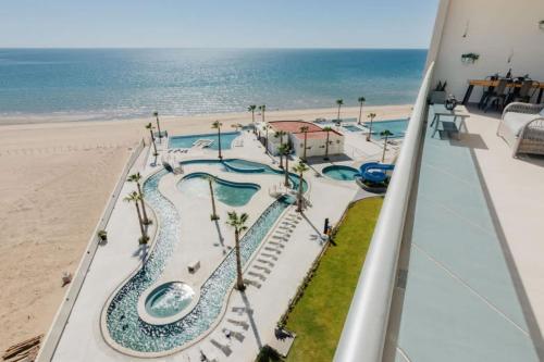an aerial view of the pool at the beach at Ultimate Beach Escape 2-Bedroom in Puerto Penasco in Playa Encanto