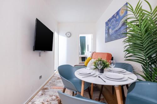 Fotografie z fotogalerie ubytování Charming 2 BD unit in central Manhattan v destinaci New York