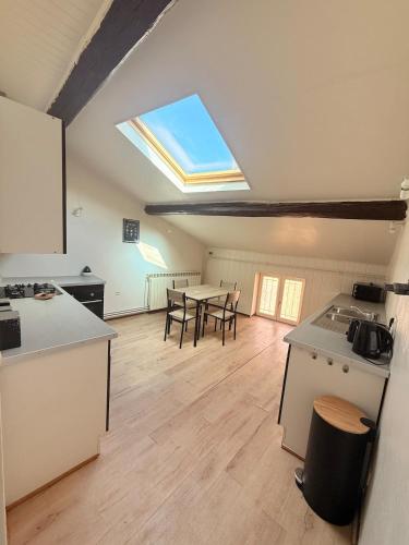 Cozy duplex with bar near Metz