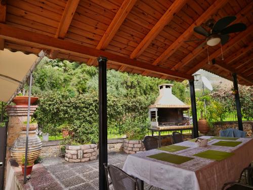 Verga Beachfront House Villa