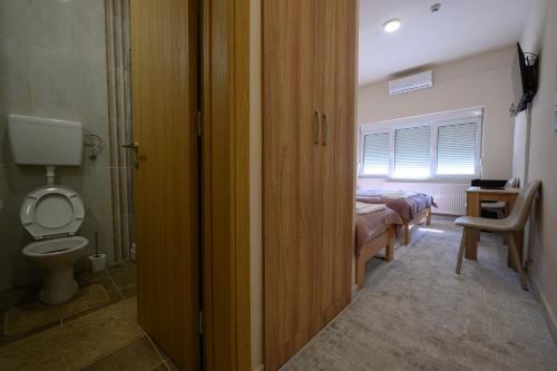 Galería fotográfica de Hotel KUD Diogen en Surčin