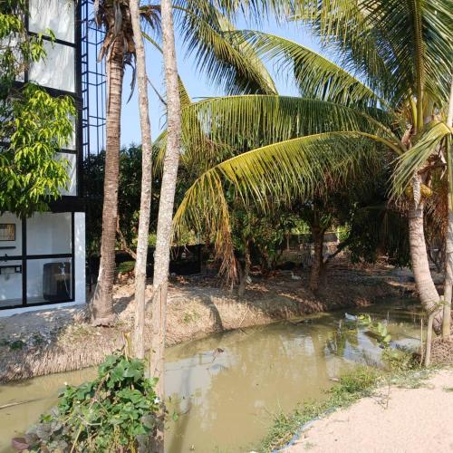 Landskap semula jadi dekat dengan rumah tamu ini