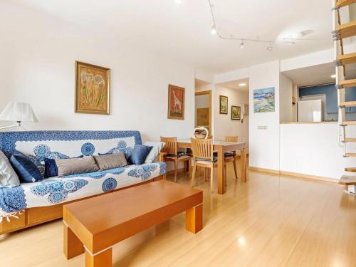 Appartement 3 pièces pour 6 personnes à Roses avec Wi-Fi et Parking