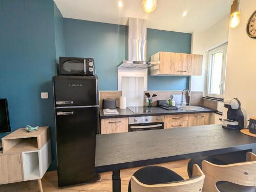 Studio moderne et calme au centre-ville avec parking sécurisé - FR-1-591-723