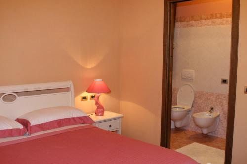 A bathroom at Locanda Fuoriporta