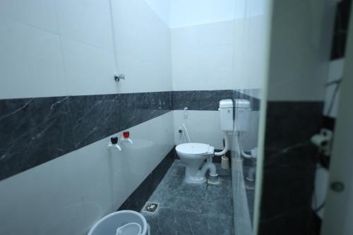 Ένα μπάνιο στο Devas Home Stay