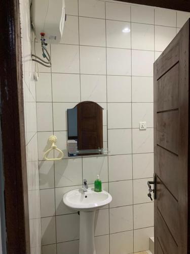 Bilik mandi di Two Bedroom Apartment
