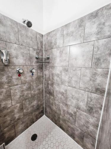 Gambar di galeri bagi JDC Super Suite Close to Everything 4 Guests di Tampa
