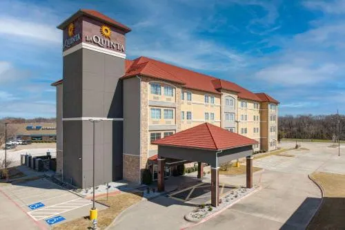 La Quinta by Wyndham Allen at The Village in Richardson