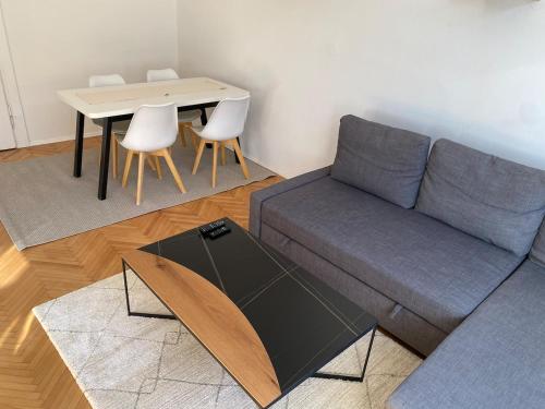 Apartment, close to the town hall, city centre and Raiffeisen Sportpark