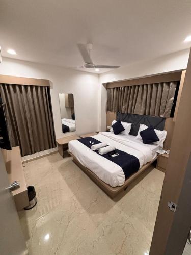 Gallery image of Hotel Royal Square in Ahmedabad