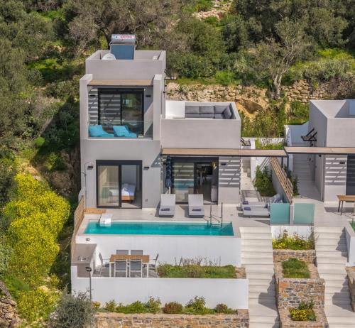 Villa April, Seaview and pool