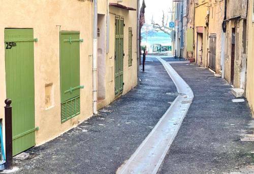 Photo de la galerie de l'établissement Studio centre historique Port La Ciotat - Le 25B Piroddi, à La Ciotat