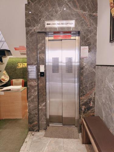 Photo de la galerie de l'établissement Hotel Pragati Inn, à Ahmadnagar