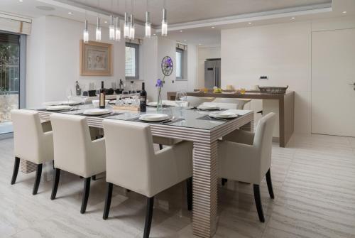 New! Villa Vita Adele pool sauna jacuzzi sea view