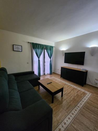 Casa Luz 143, Residencial el Pueblito