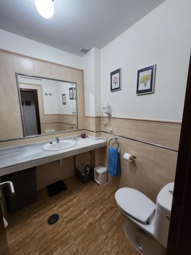 Casa Luz 143, Residencial el Pueblito