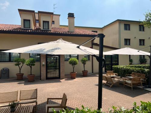 Budova, kde se rezort nachází