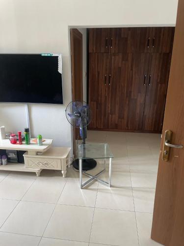 Gallery image of 1 bedroom terrace duplex in Aja