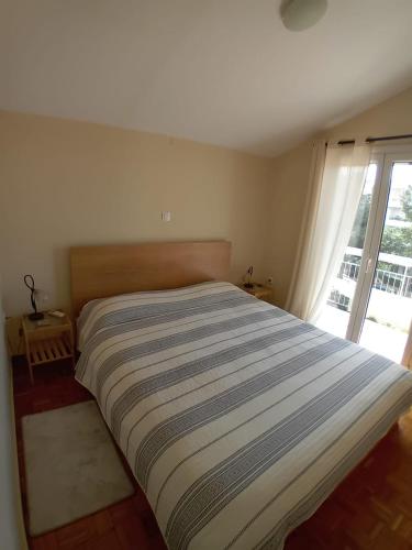 SUNNY APARTMENT NORTHERN ATHENS