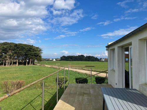 Billede fra billedgalleriet på Maison calme avec vue mer, proche plages, cheminée et Wi-Fi - FR-1-418-264 i Le Palais