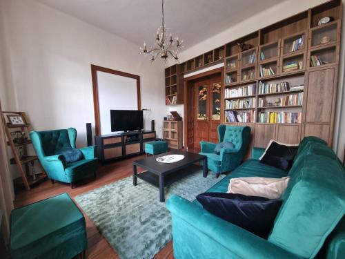 Ruang duduk di Klimatyczny Apartament w centrum Starego Miasta