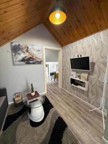 Studio privado com vista mar e montanha