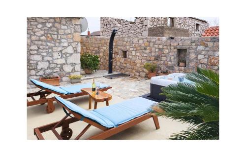 Gorgeous Home In Vinjerac