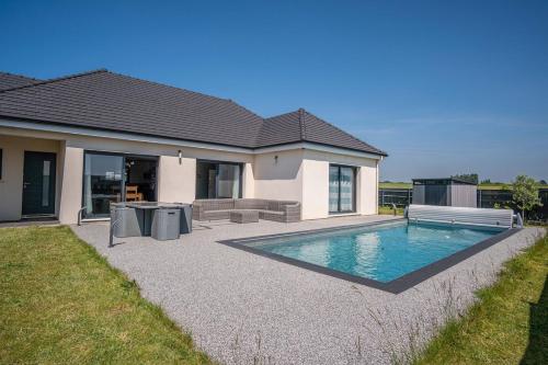 La Maison du Bonheur - Private heated pool