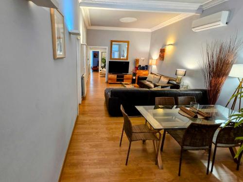 Luxury Central Apartment