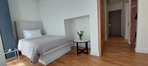 Katil atau katil-katil dalam bilik di Elite Patras Suites