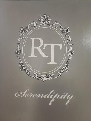 a sign that says rfennaiving on a wall at Relais Tiaré Bed and Breakfast in Bacoli