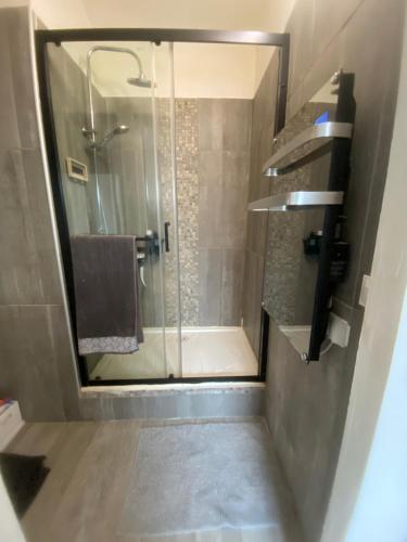 Ένα μπάνιο στο Maison au pied du Luberon